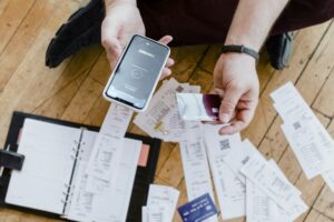 person scanning receipts by phone can an ach be reversed