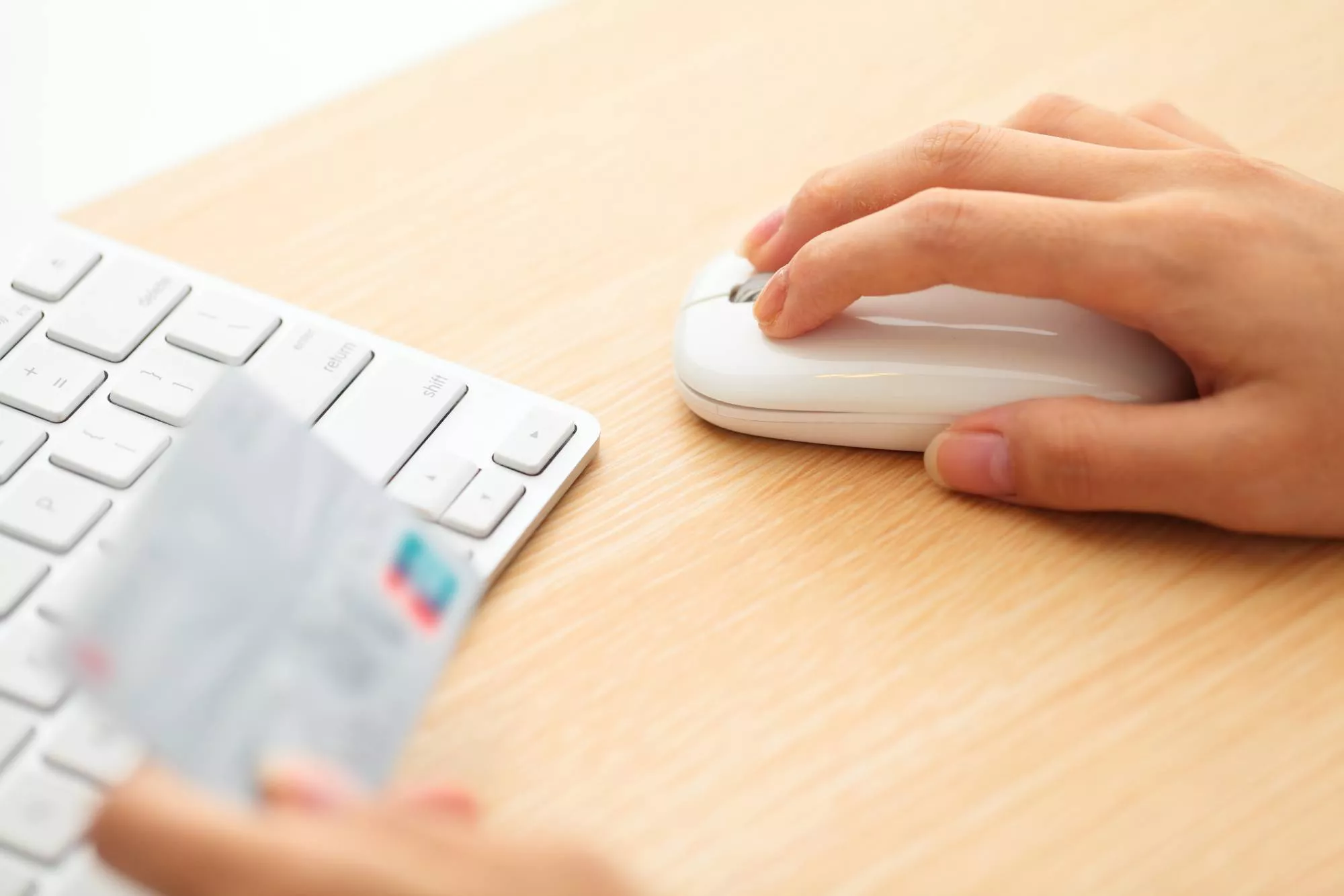 online shopper using payment portal to purchase with card
