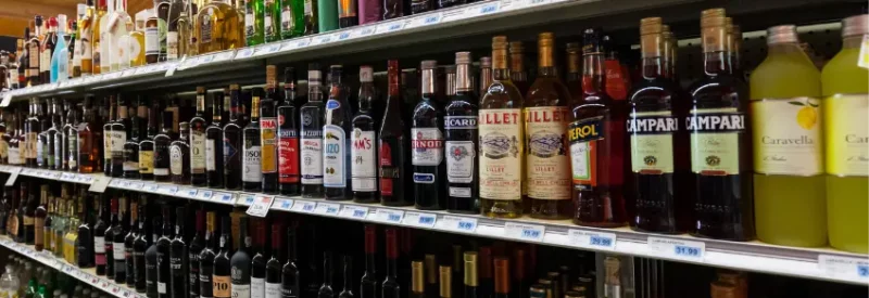 Shelves of alcohol for sale with an Arizona liquor license.